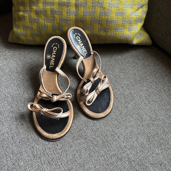 CHANEL Shoes - Vintage Chanel corkscrew satin bow heels
